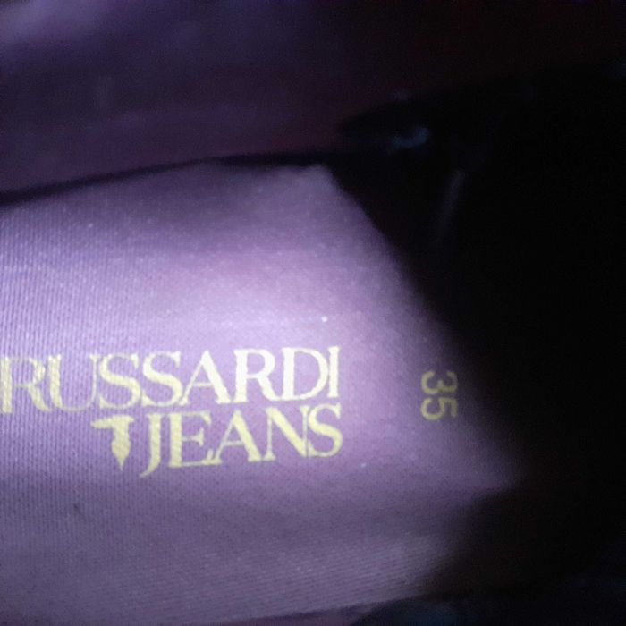 Vand adidasi dama Trussardi Jeans, marimea 35, pret 90 lei