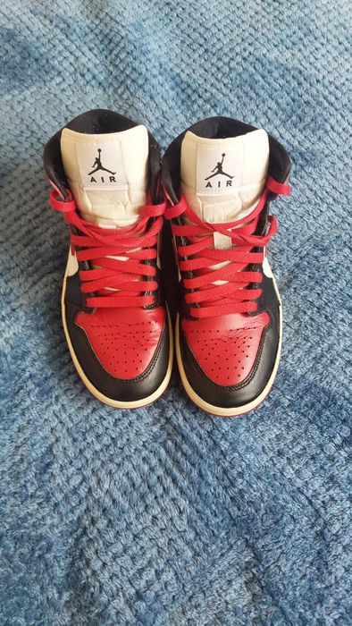 Vand Jordan 1 mid