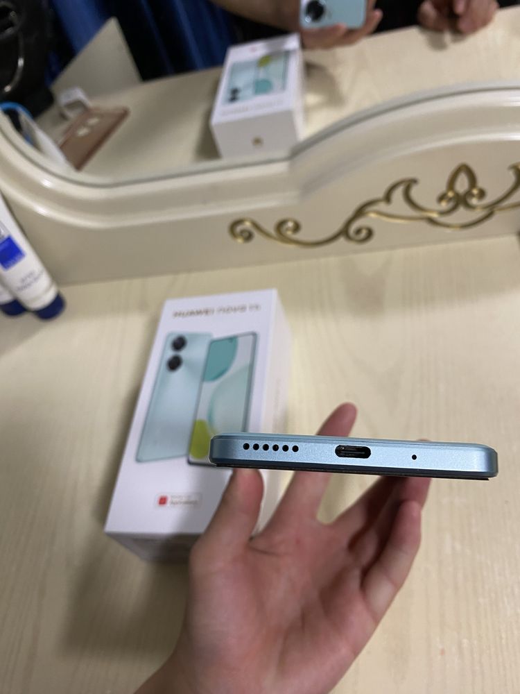 HUAWEI nova 11 i