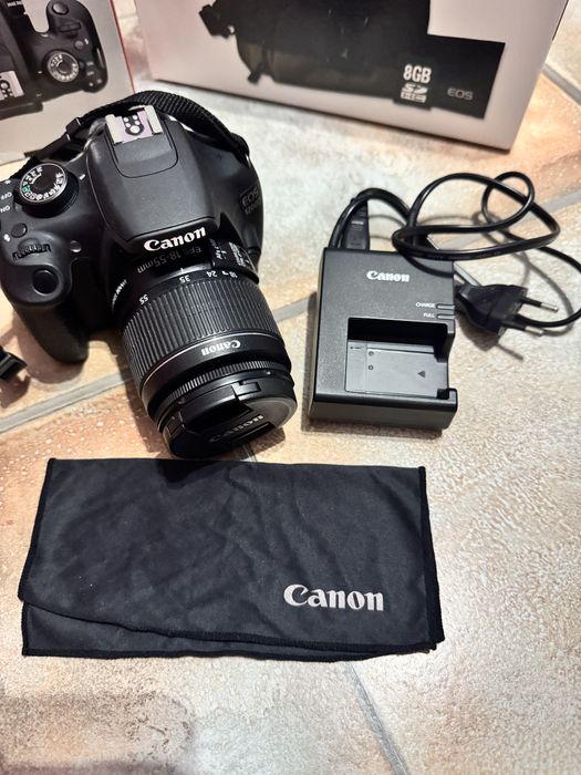 Професионален фотоапарат Canon EOS1200D