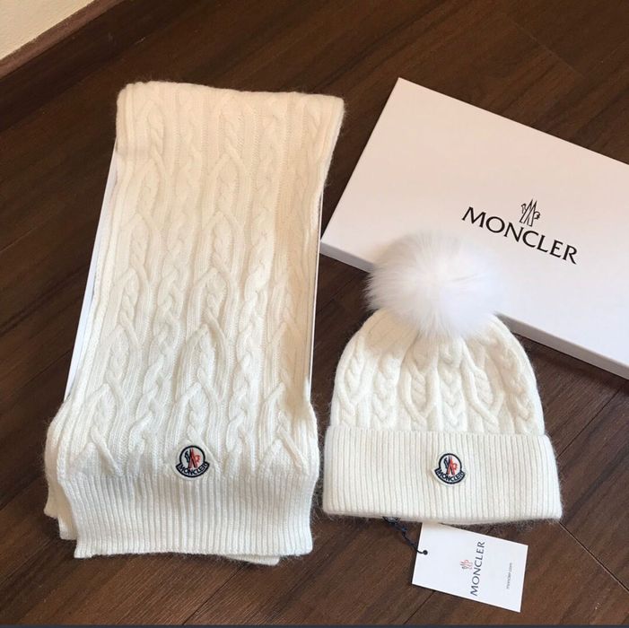 Moncler шапка и шал ,различни цветове