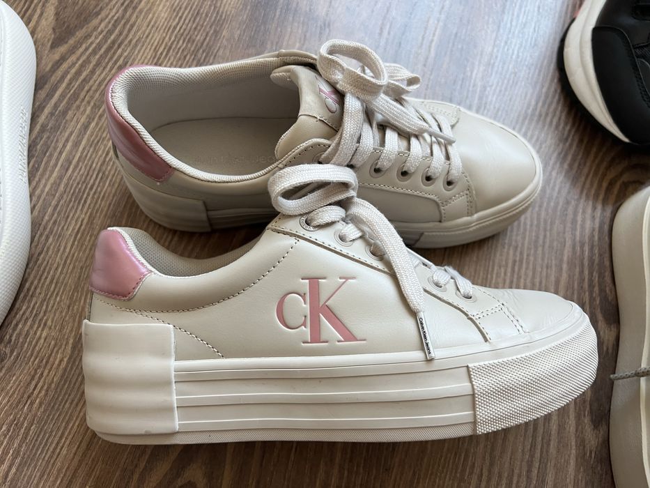 Маратонки Calvin Patrizia Pepe adidas givenchy steve madden nike karl