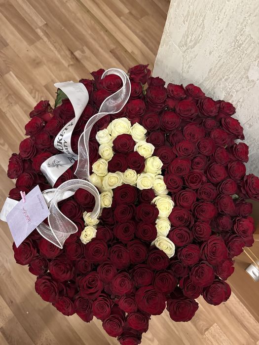 Премиальный букет с буквой-A”!