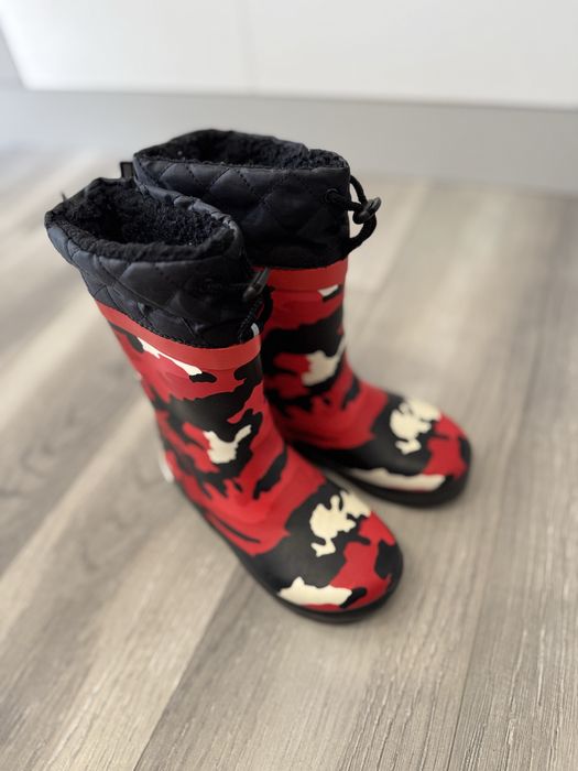 Детские резиновые сапоги с теплой подкладкой