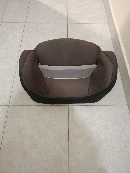 Детска седалка за лек автомобил