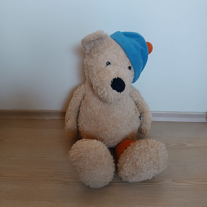 Голям плюшен мечок