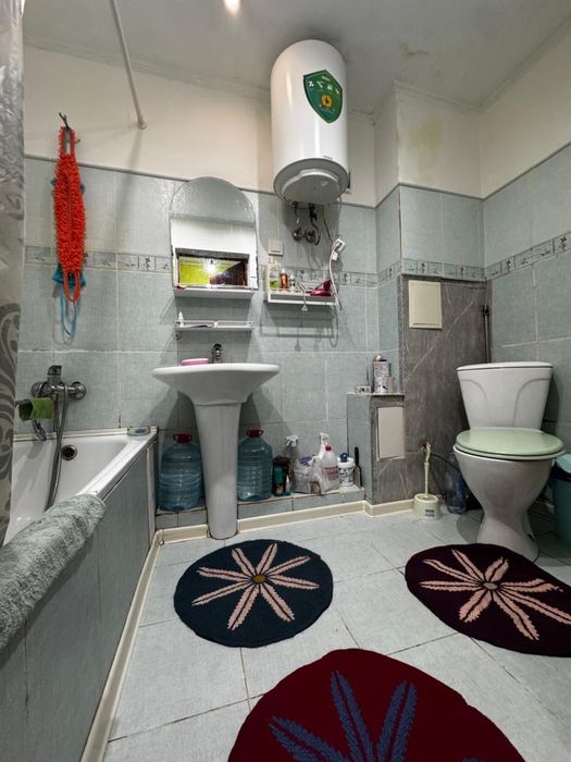 Продается 1 комн.кв.  р-н Жазира.