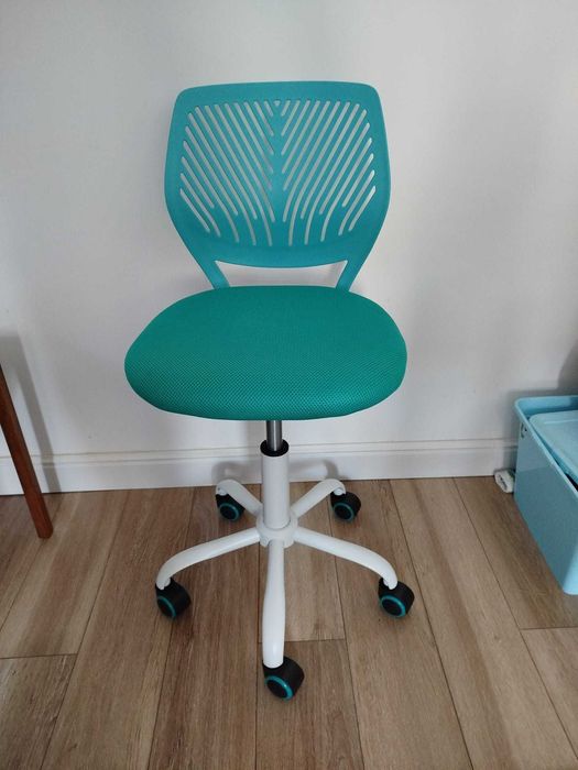 Scaun modern birou pentru copii