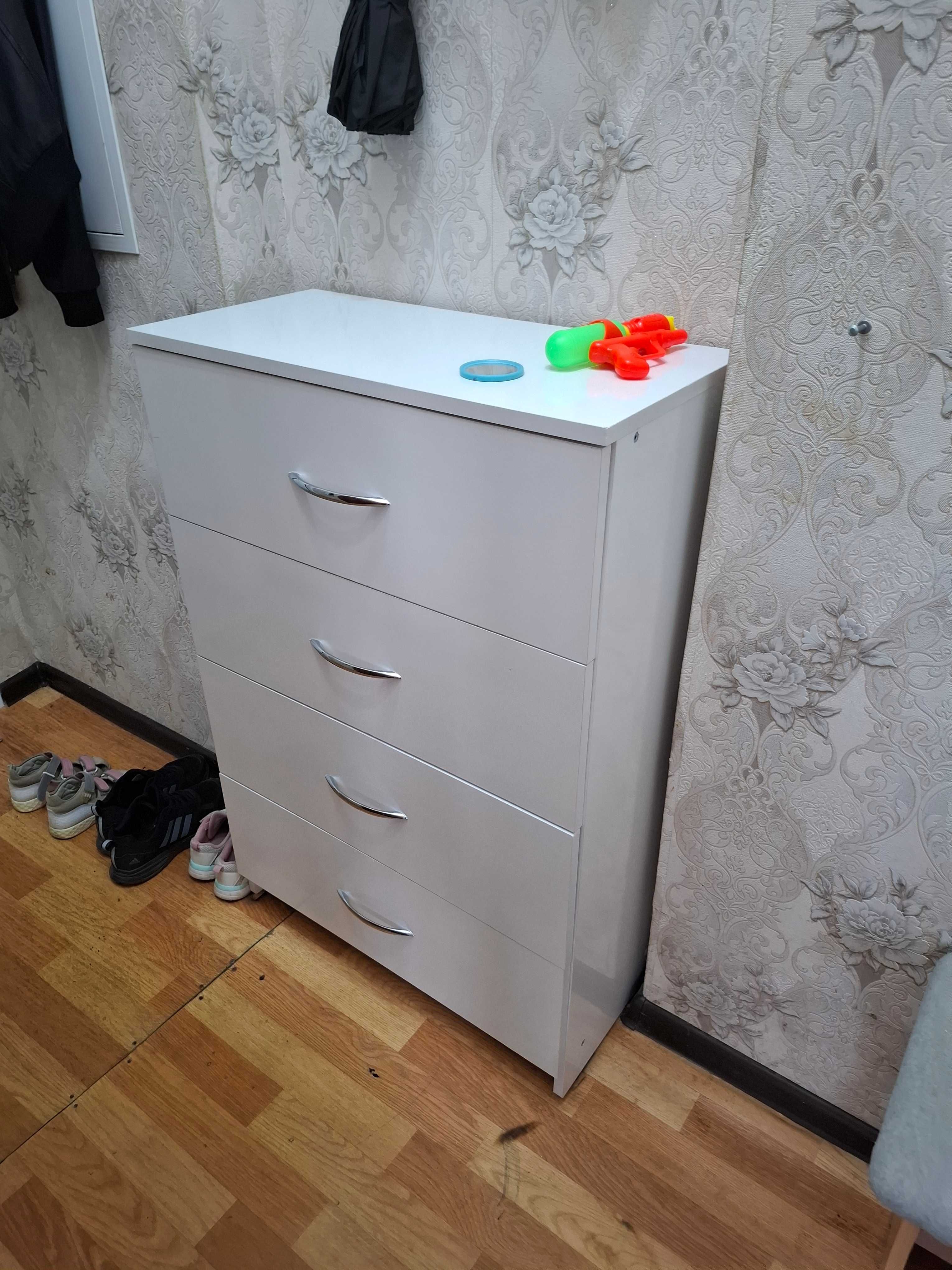 Комод для прихожей или спальни