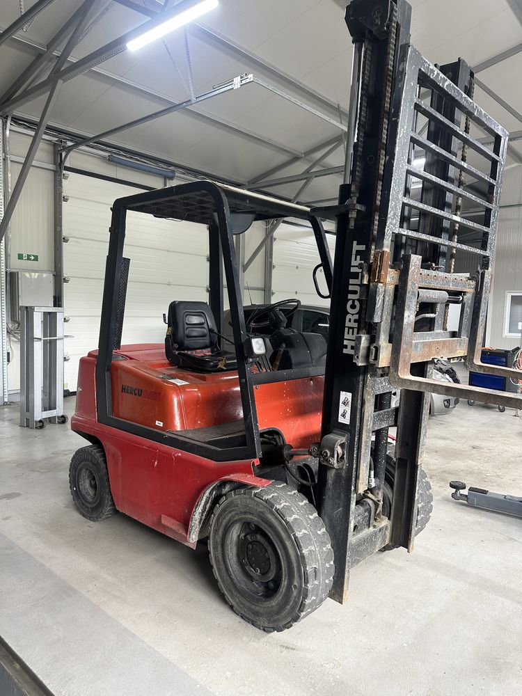 Motostivuitor Diesel Capacitate ridicare 3,2 Tone perfect functional