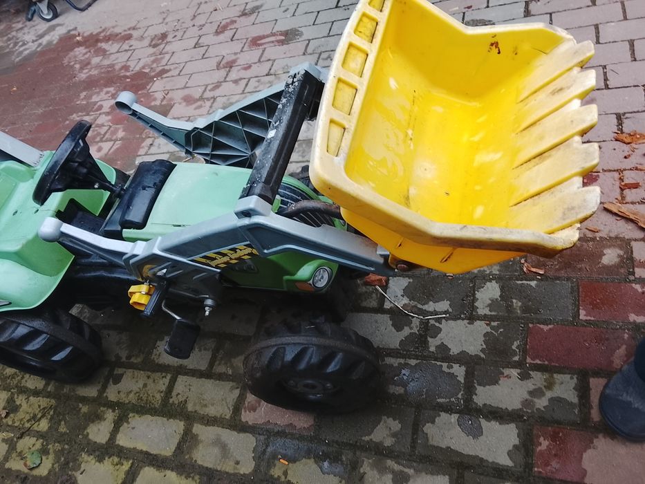 Vand tractoraș pentru copii