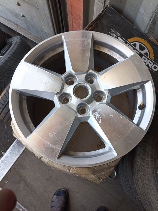 Диски R 17 хонда Одиссей,  малибу 1, оригинальные диски