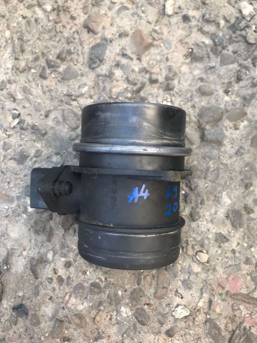 Corp carcasa filtru aer / debitmetru audi a4 b7 1.9 / 2.0 tdi