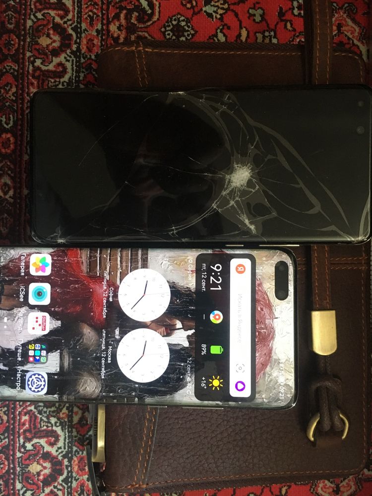 Продавам Huawei p40 pro