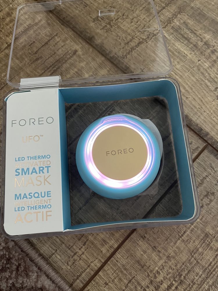 FOREO UFO™ aparat sonic pentru accelerarea efectului măștilor de ten