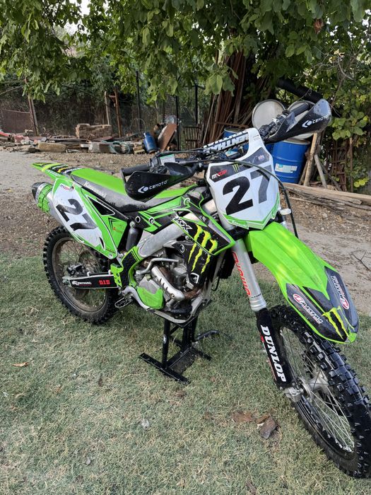 Продавам личния си мотор kx250f
