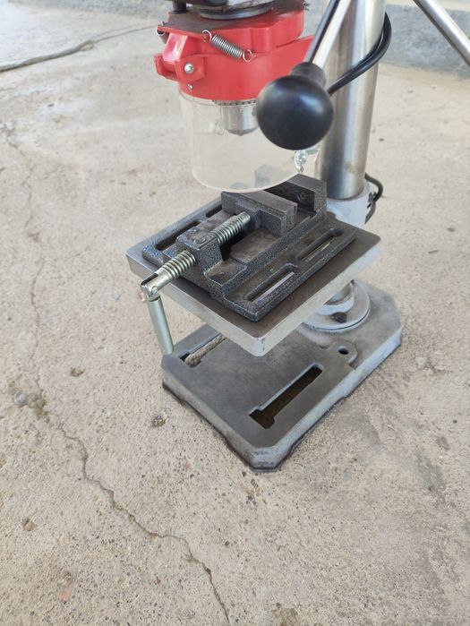 Продается сверильный станок Alteko.