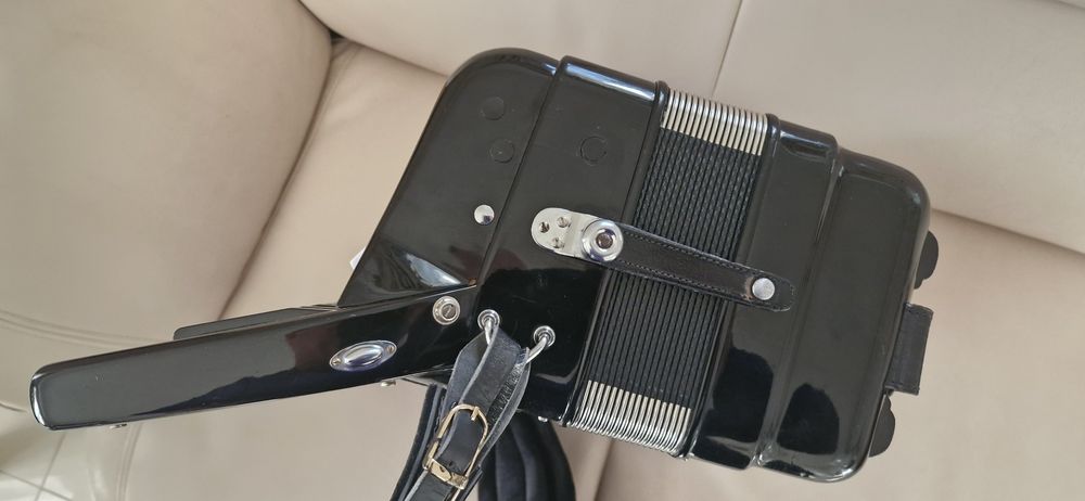 Acordeon italian Piermaria 120 basi