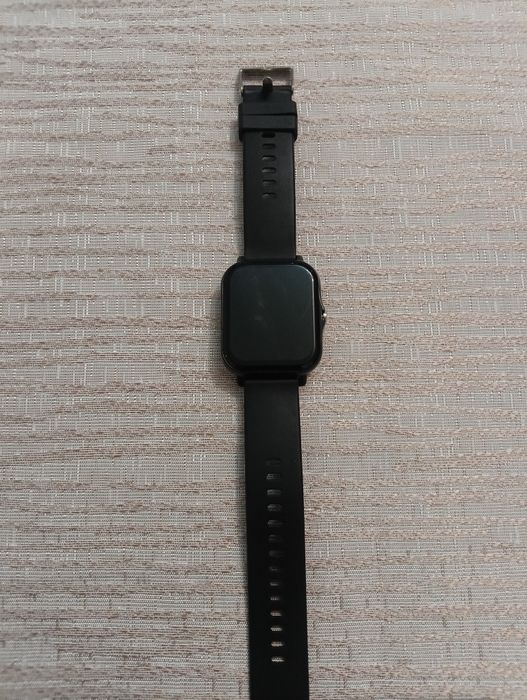 НОВ смарт часовник