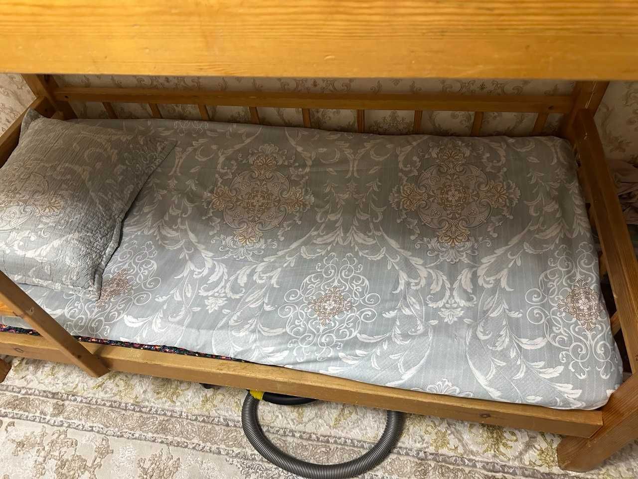 Двух ярусная кровать