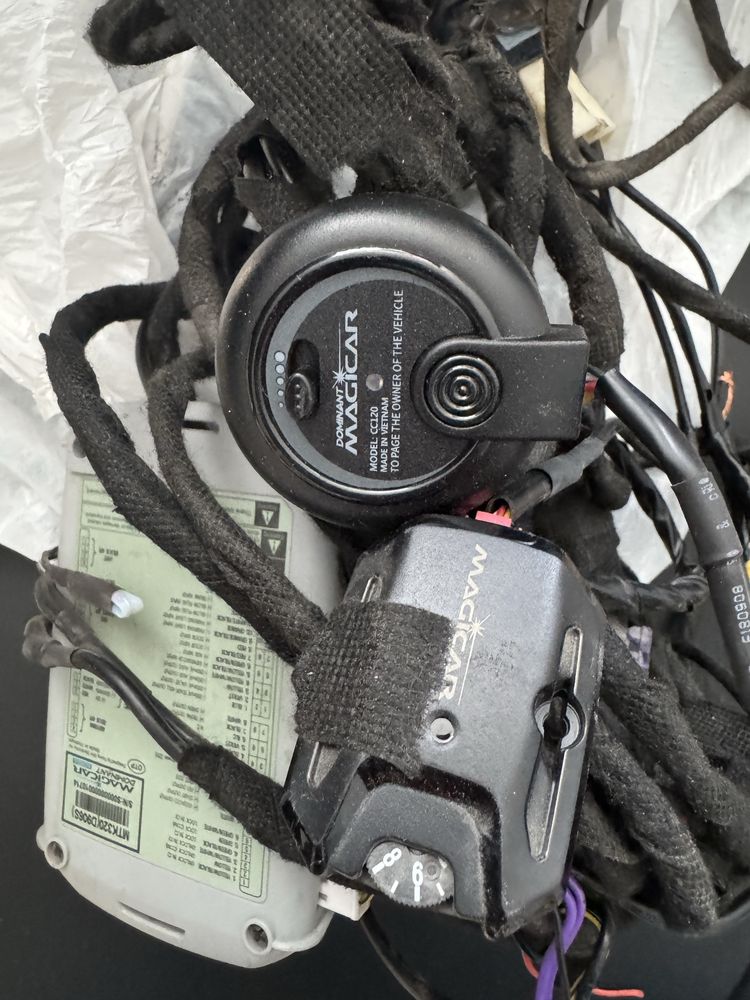 Magicar Dominant 906s