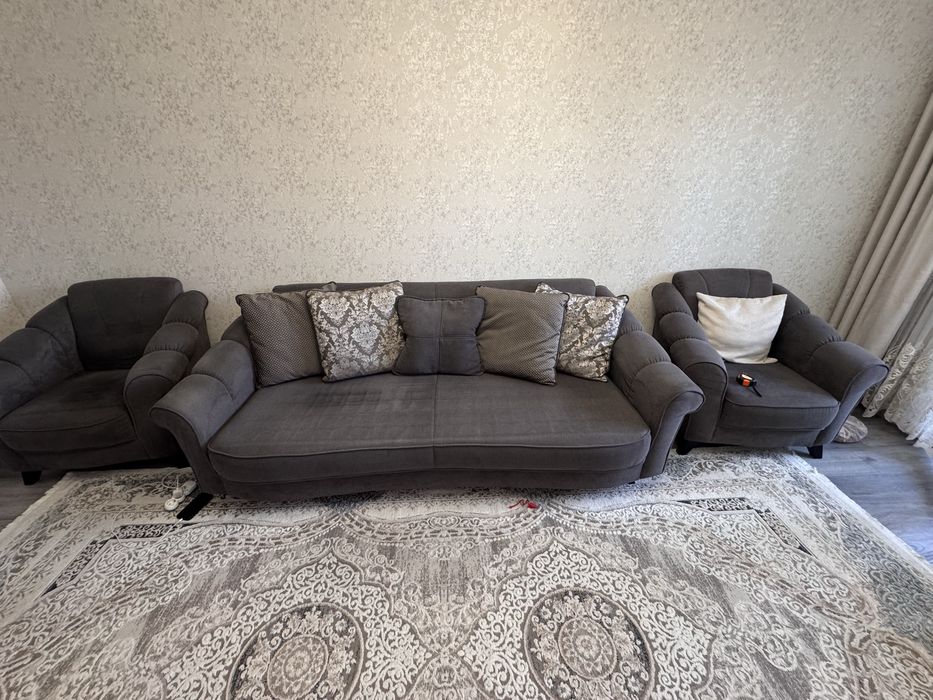 Диван раскладной с креслами