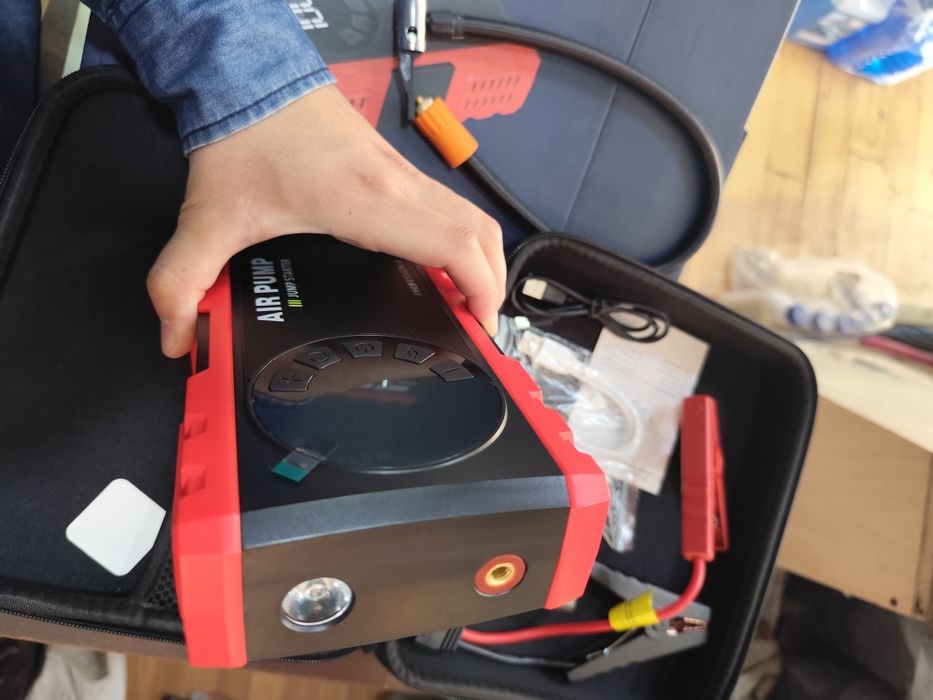 Pover bank avto jump starter with air pump