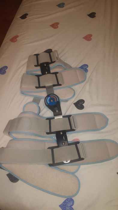 Orteza genuchi cu ceas reglabil