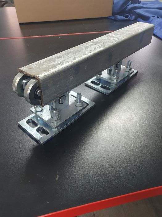 Poarta culisanta  cu deschidere 4m