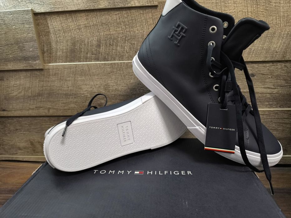 Оригинални Tommy Hilfiger кецове, сникърси, маратонки, обувки