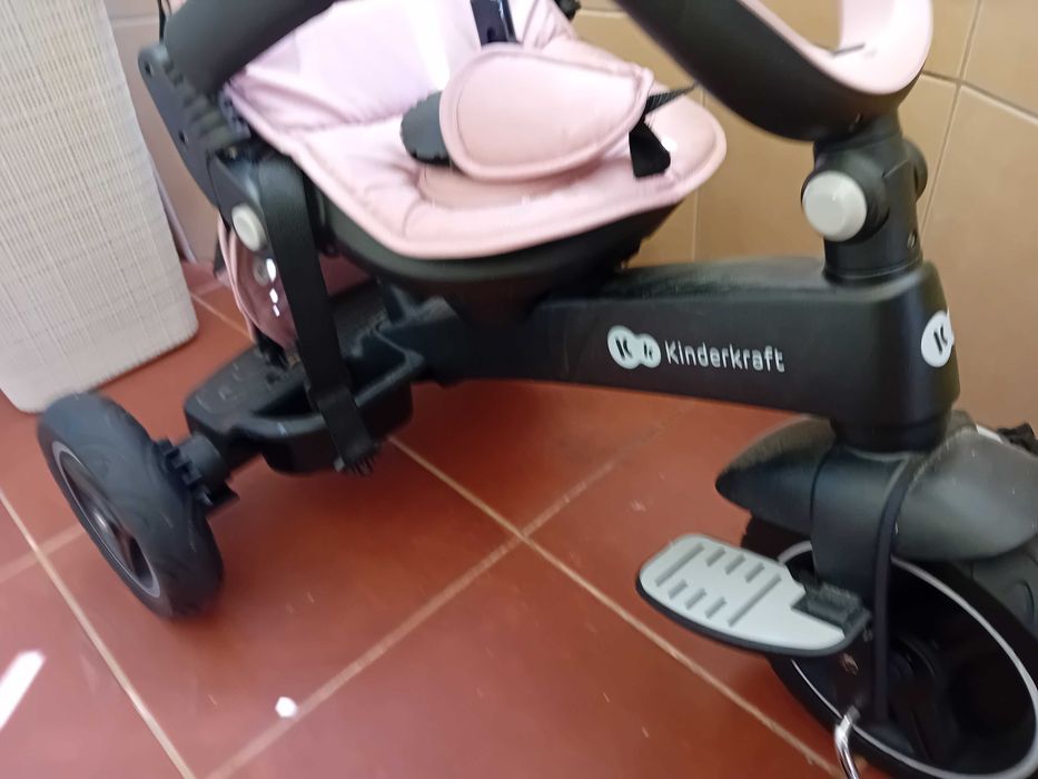Tricicleta kinderkraft  stroller ptr copii peste 1an, din 2025