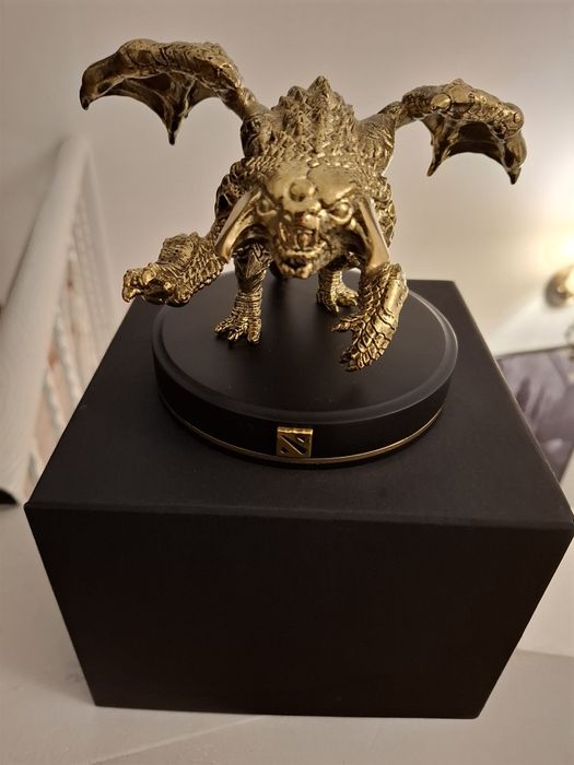 Dota 2 - The International 2020 TI10 Gold Baby Roshan