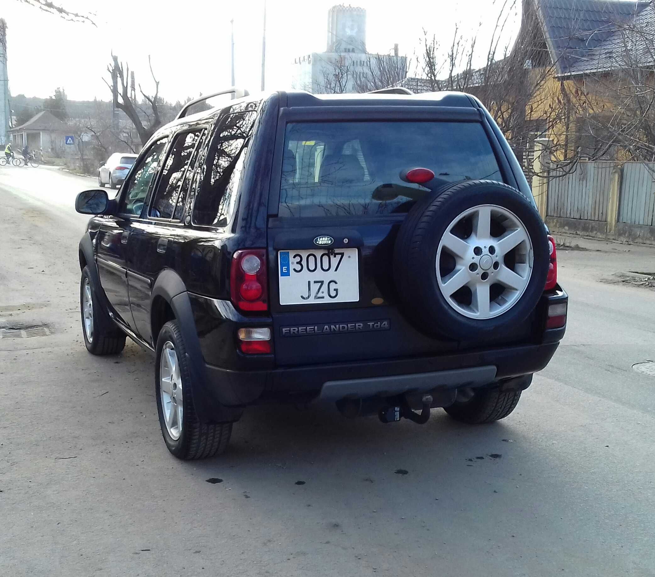 Land rover 2.0 diesel,cutie automată,stare buna,înmatriculată Ro.