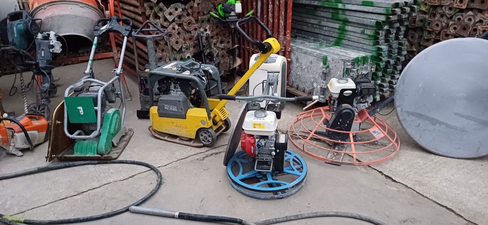 ghiveta  stare buna schela popi cofrag mai compactor vibratorg