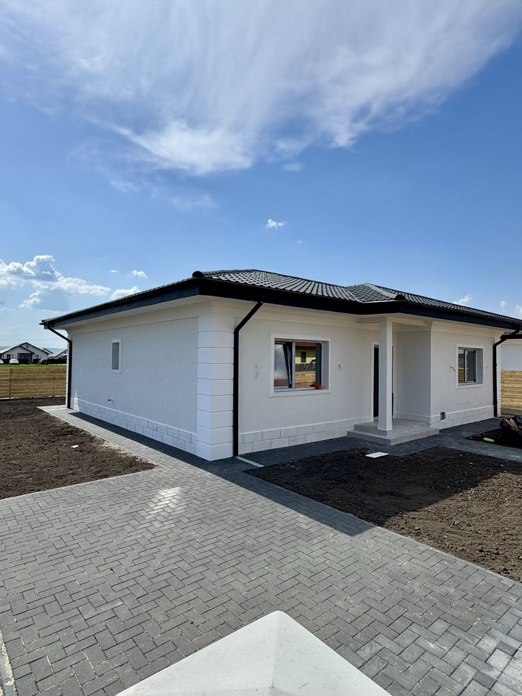Casa 4 Camere/2 bai, Incalzire Pardoseala, Miroslava-Vorovesti, 420mp