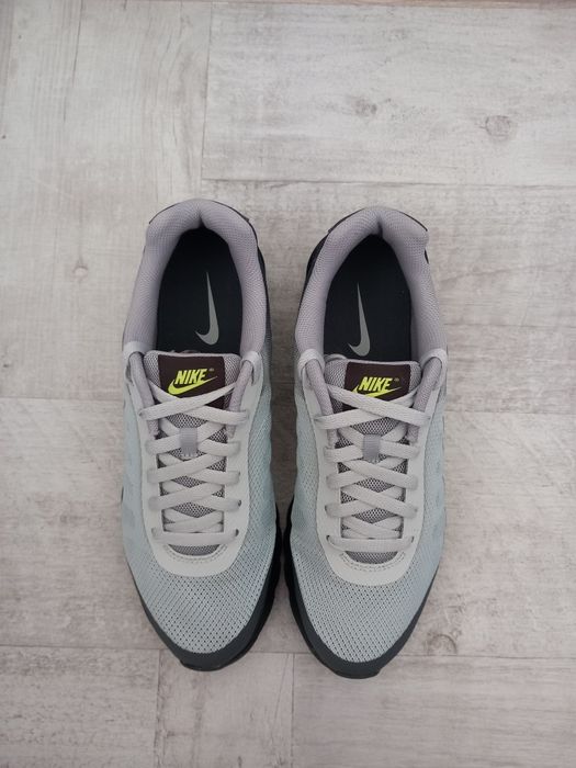Обувки Nike air max INVIGOR