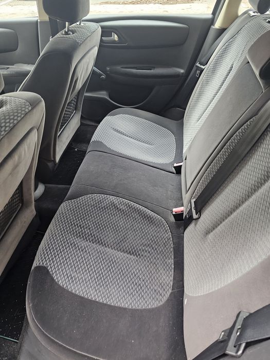 Продавам Citroen c4 1.6HDI