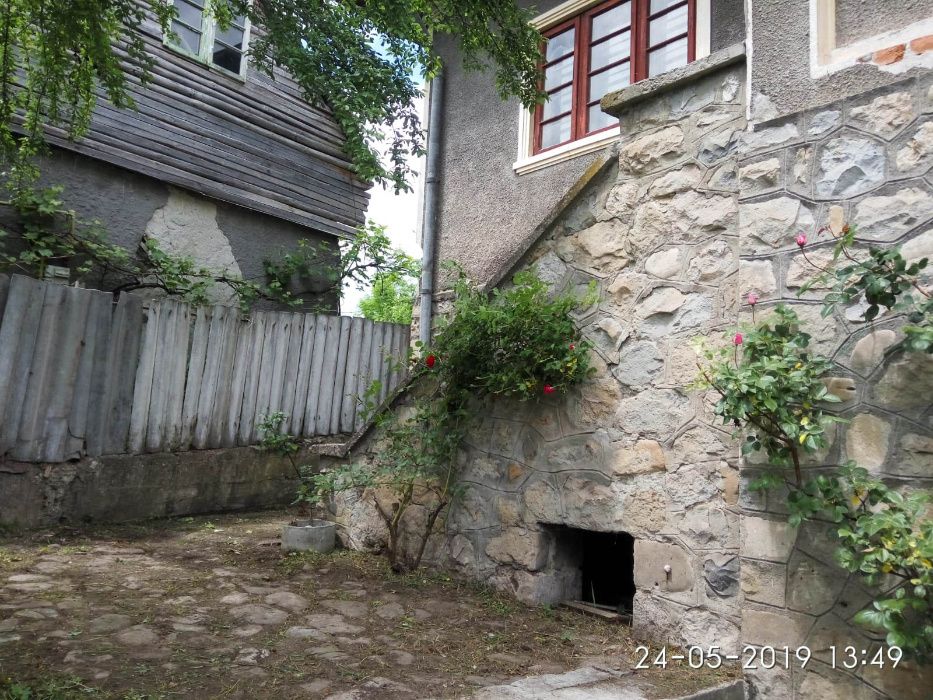 Casa cu teren la 30km de Sinaia