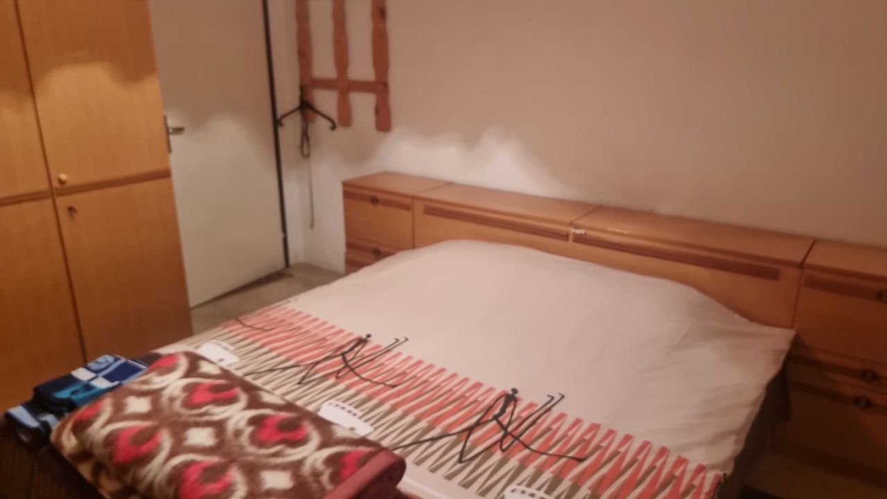 Дава се под наем Етаж от къща в Свиленград - 120 кв.м за 408 € - Снимка #1