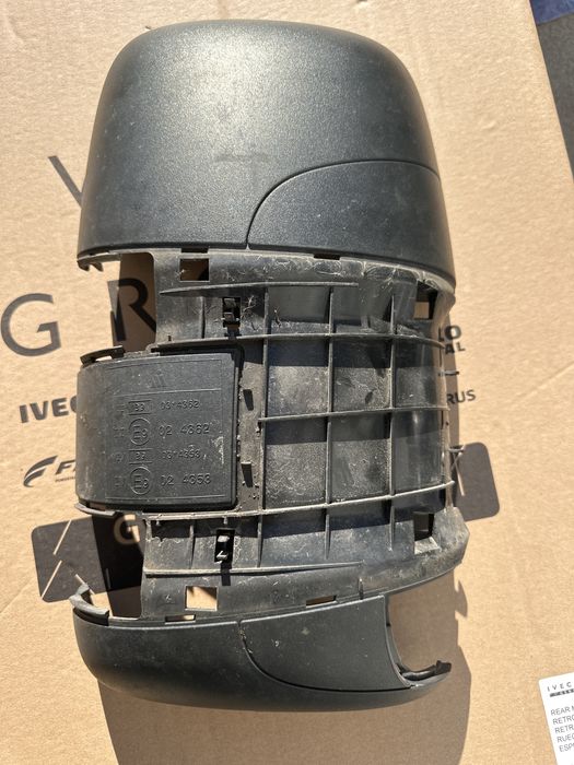 Странично огледало Ивеко дейли Iveco Daily 2019 дълго рамо.Капак ляв