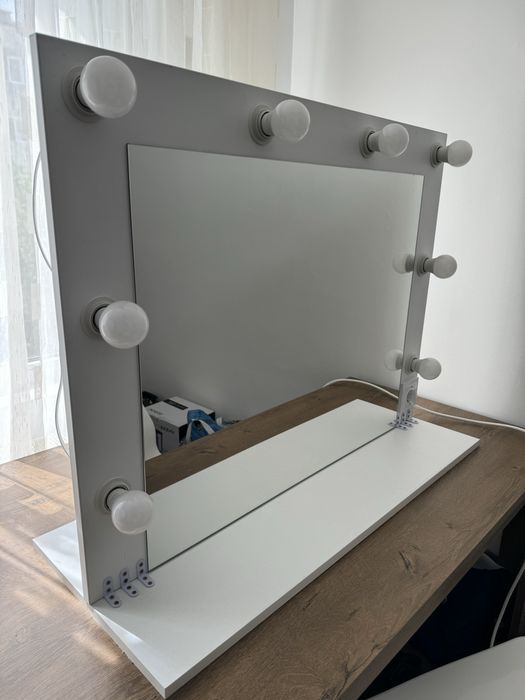 Oglinda make-up/machiaj 100x75 cu suport masa