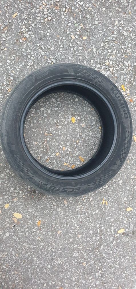 Гуми Kumho 235 50 18