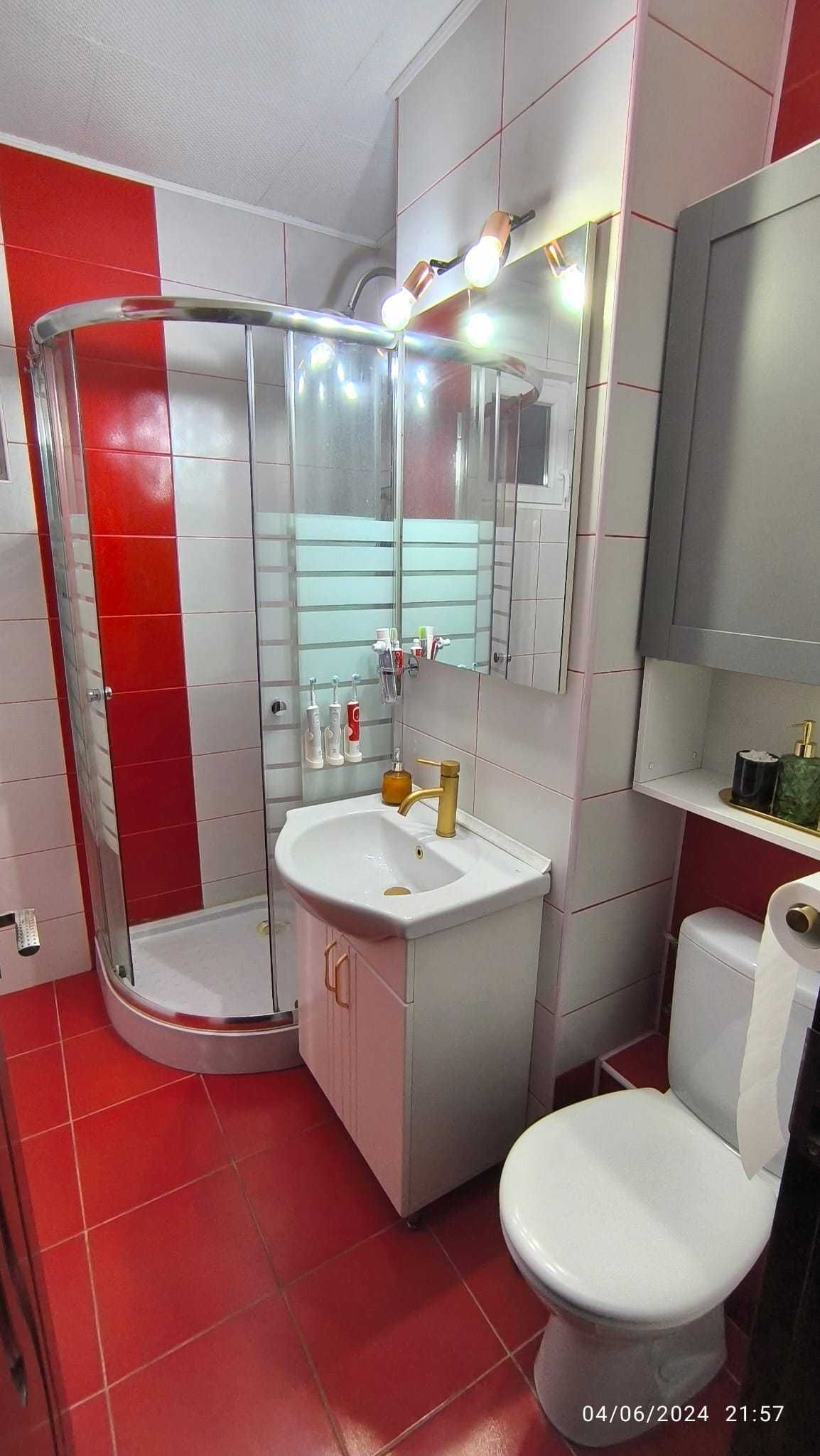 Apartament 3 camere decomandat renovat integral in Iosia N langa Mega