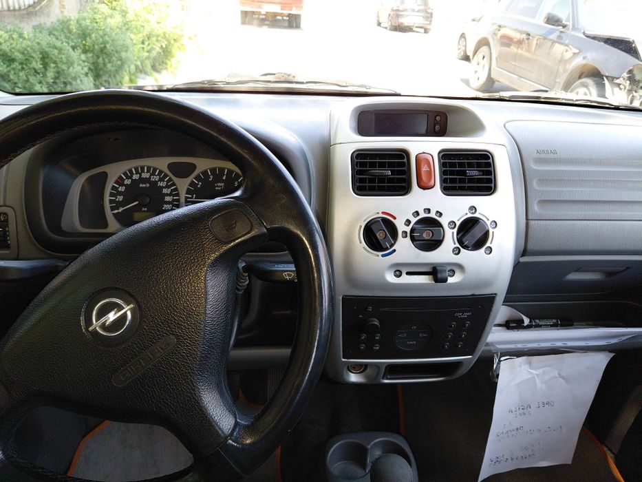 Vind opel Agila an 2002 benzină 1,2