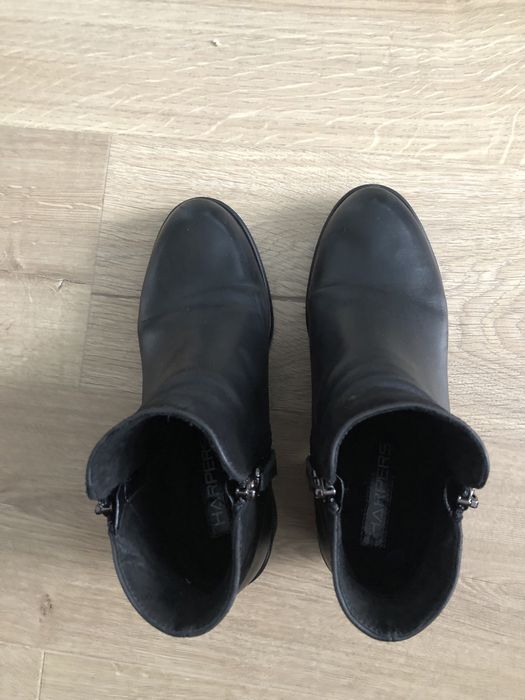 Демисезонные кожанные полусапожки