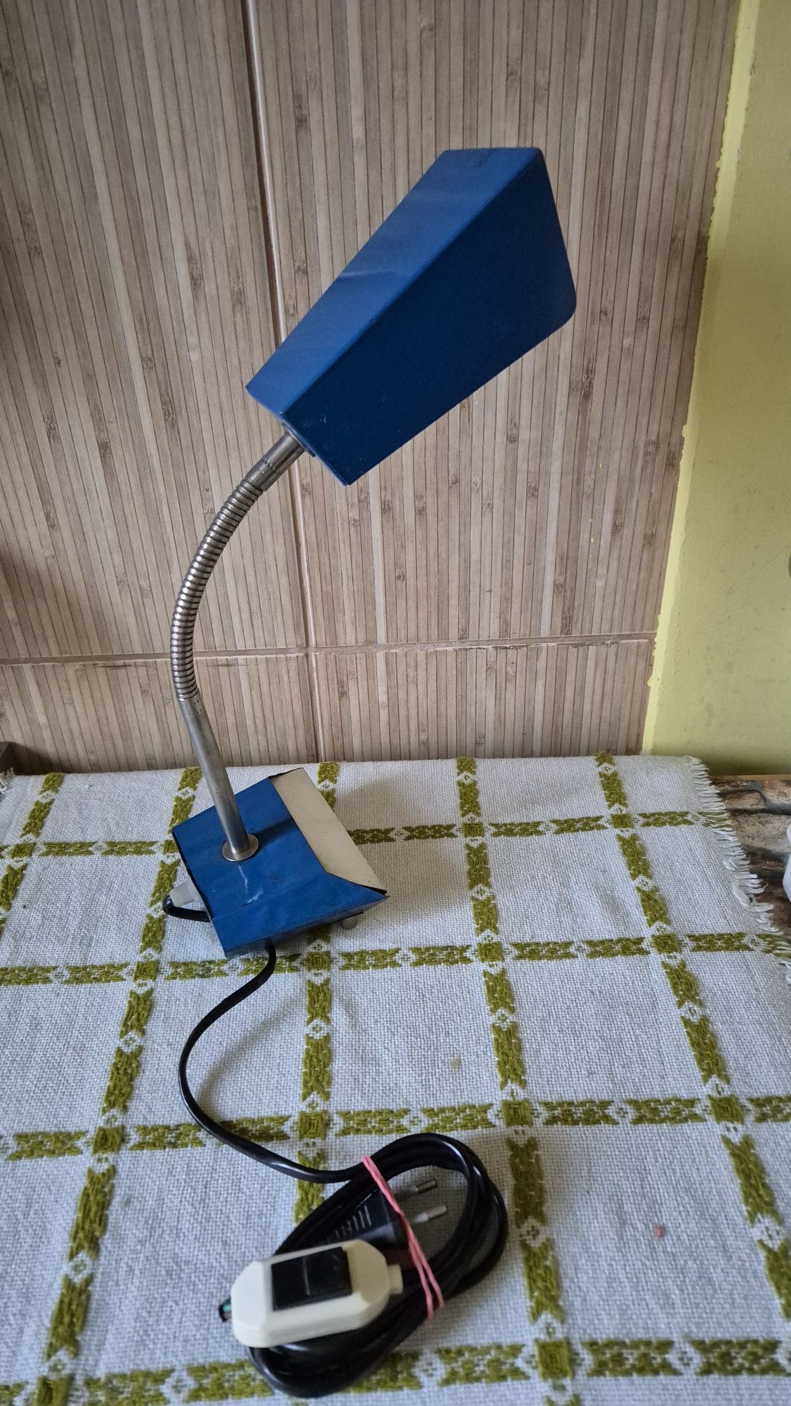 Lampa veche perioada comunista românească