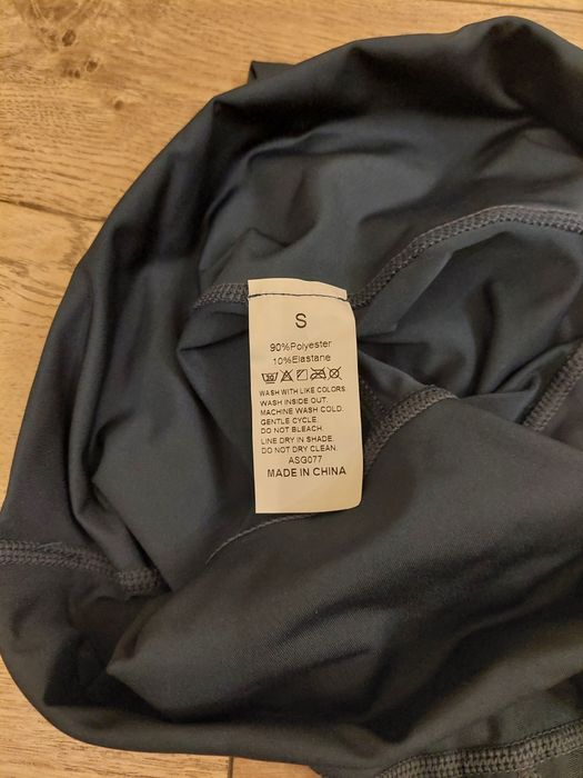 Спортен екип с клин и бюстие