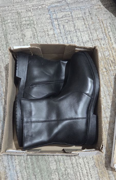 Продам мужские зимние сапоги