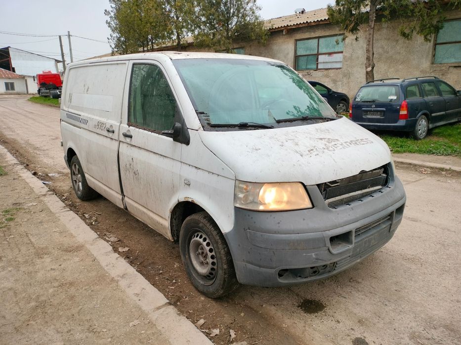 Dezmembrari  VW TRANSPORTER Mk 5 / T5 / caravelle  2003  > 0000 1.9 T