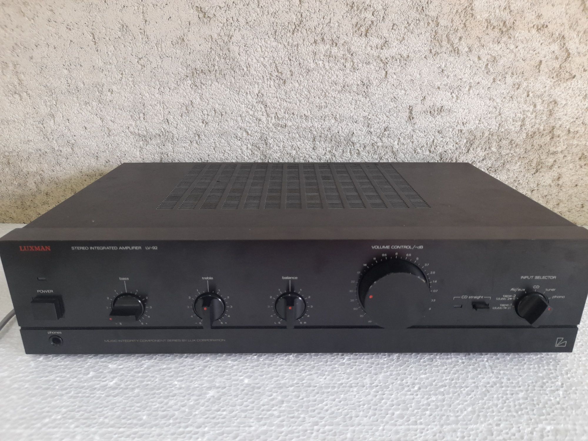 amplificator Luxman LV-92